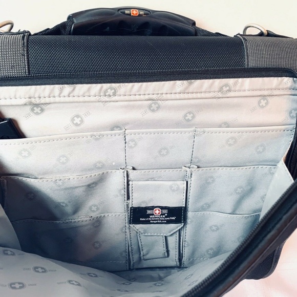 SwissGear Swiss Army Padded Laptop Briefcase Bag - Picture 5 of 16